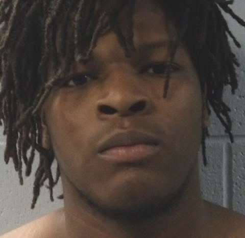 Jaylan Davis (aka “3zzy”), 18, Wanted After Arcadia Lake Shooting Leaves Avianna Smith‑Gray, 18, Dead and 22 Injured: Edmond Police Book Suspect into Oklahoma County Jail on $1M Bond – Felony Murder Charges Pending.