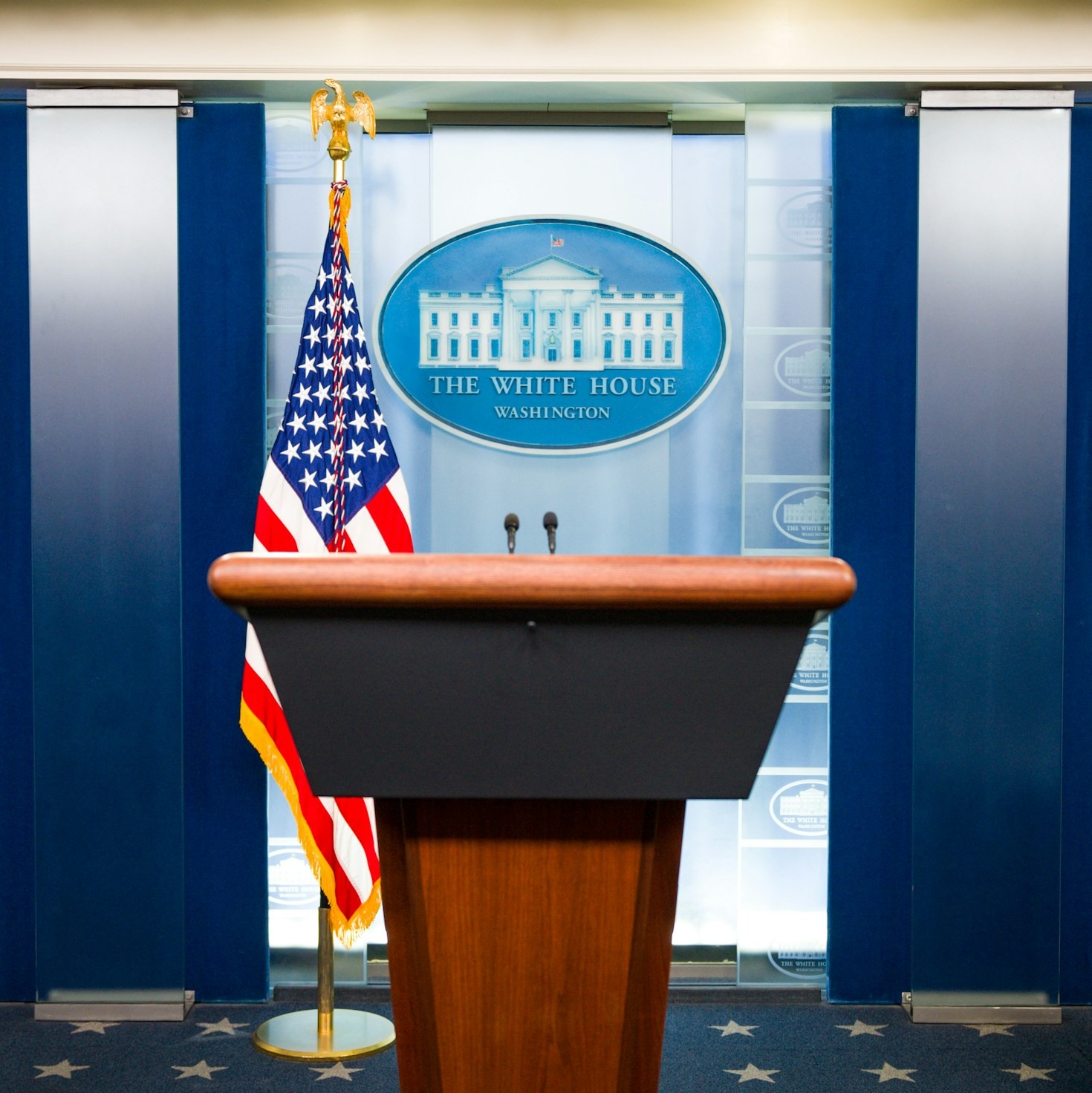 How Breaking News Impacts National Discourse