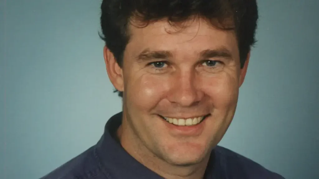 Joe Senser Obituary: Former Minnesota Vikings Pro Bowl Tight End and Broadcaster Dies at 69 – Team Owner Mark Wilf Leads Tributes .
